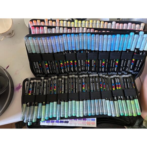 New 240-Color GuangNa Acrylic Brush Marker Set – Excellent Condition - Picture 4 of 14